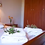 דירה Mirtia