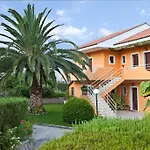 דירה Mirtia Minia