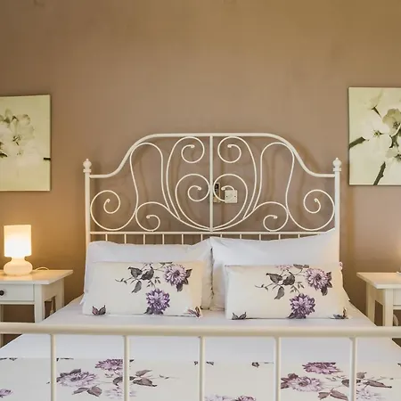 Mirtia Apartment