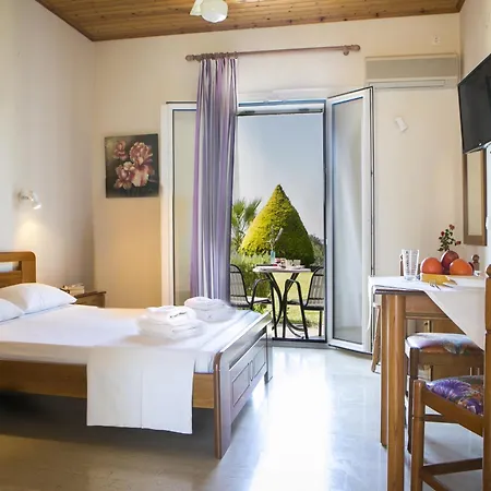Apartment Mirtia Studios Minia