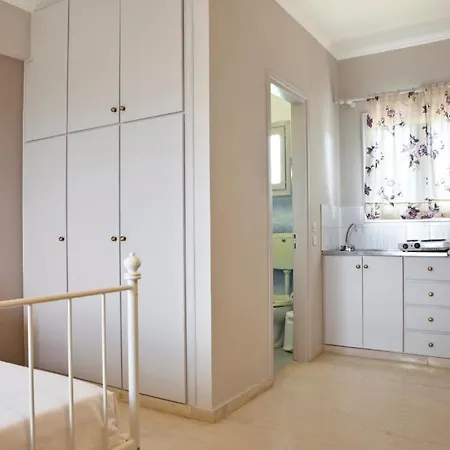 Apartment Mirtia Studios Minia