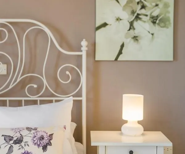 Apartment Mirtia Minia