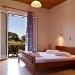 Mirtia Studios Apartment *