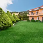 Apartment Mirtia Studios Minia