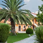 Mirtia Studios Apartment *